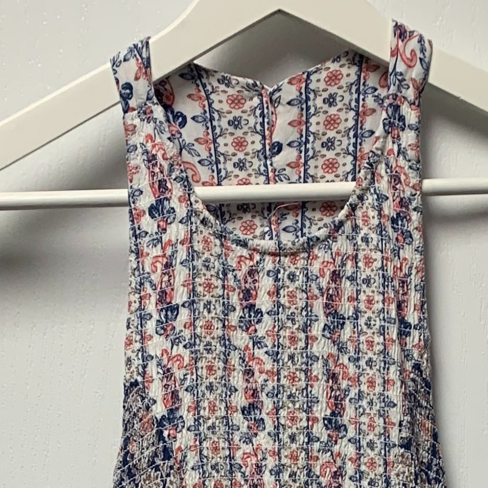 Sleeveless maxi dress